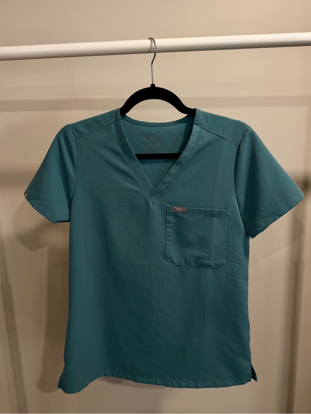 FIGS Teal V-Neck Scrub Top